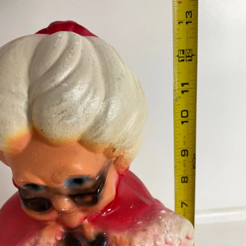 Vintage Christmas Mrs Claus Ceramic Coin Bank Decor‎ Collectible Grannycore